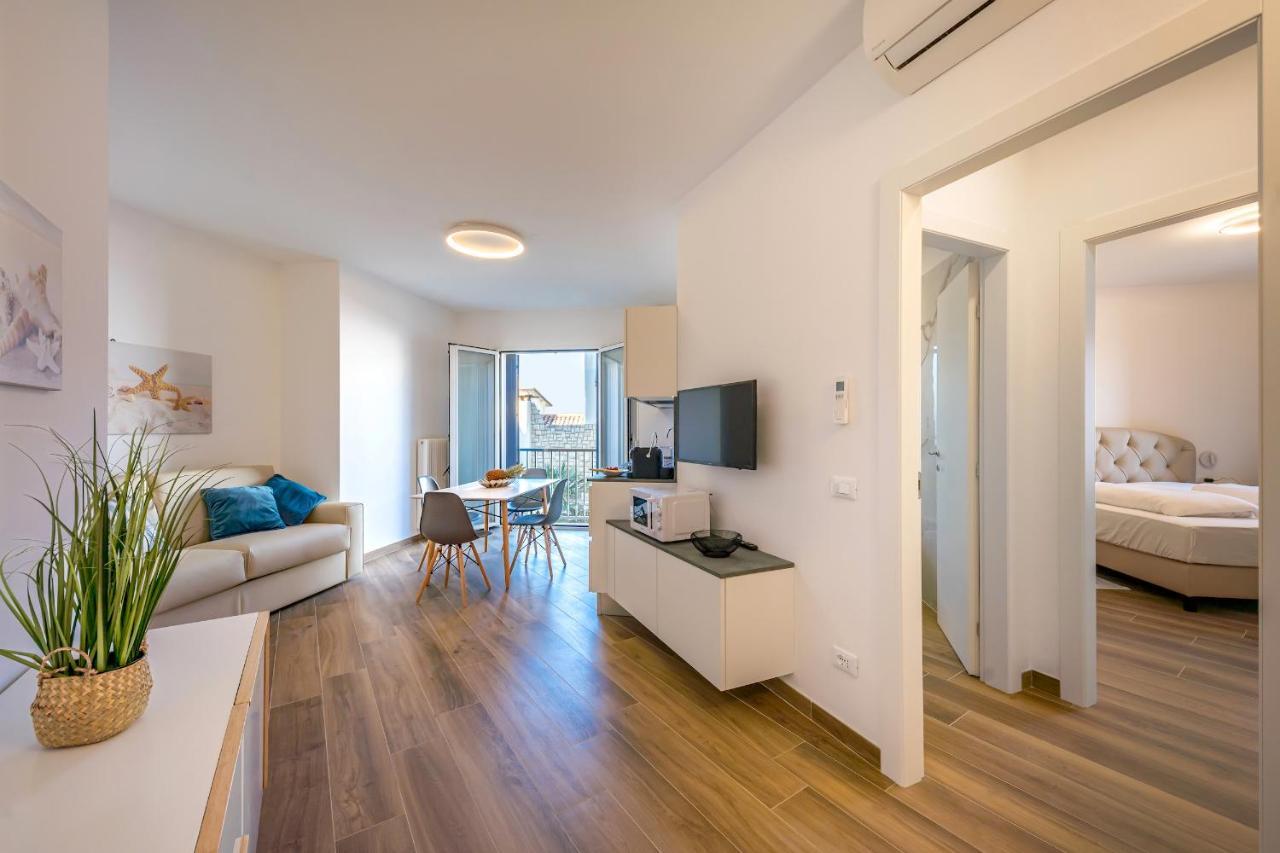 Ferrari Apartments Levante カオルレ エクステリア 写真